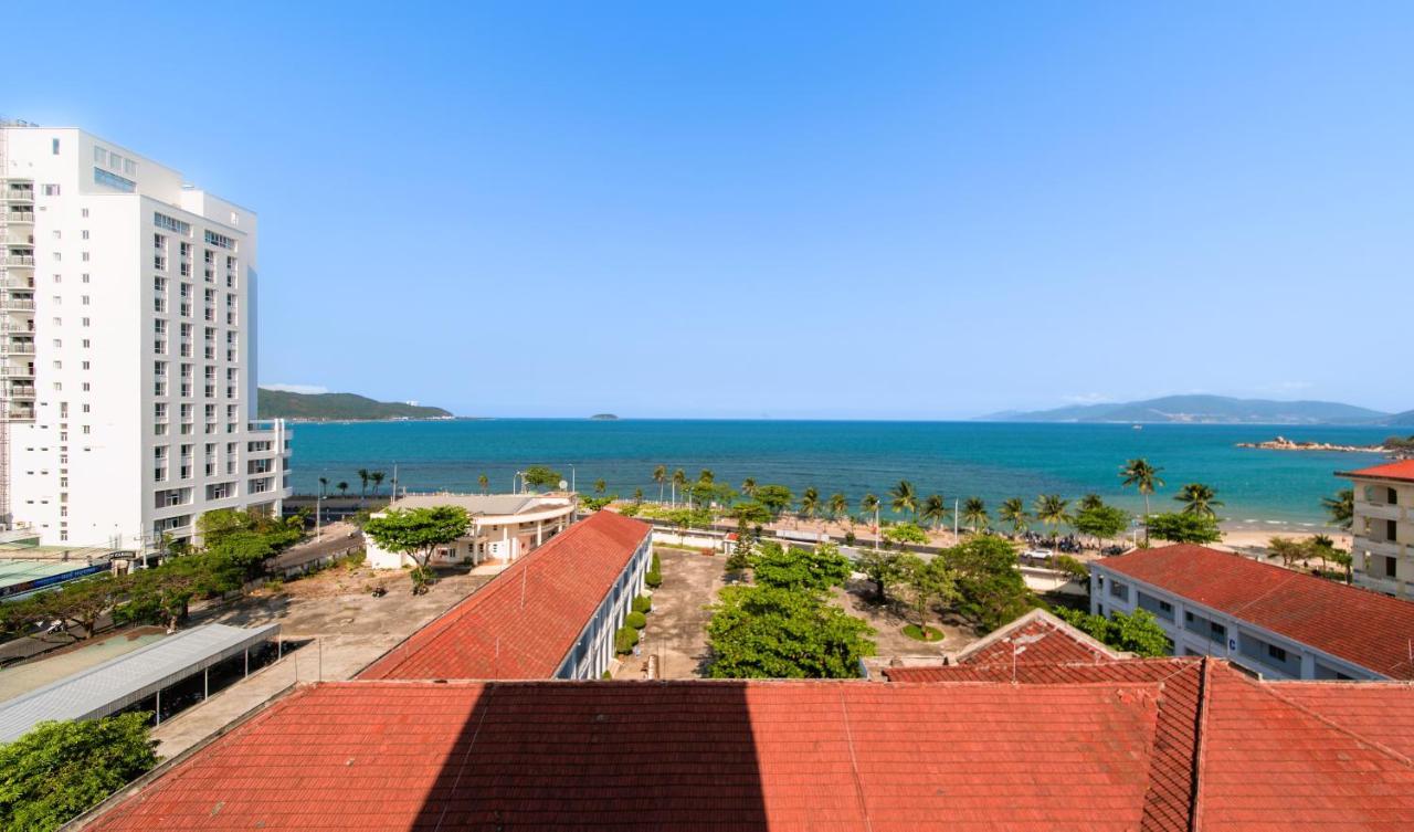 Arise Seaside Hotel Nha Trang Exterior photo